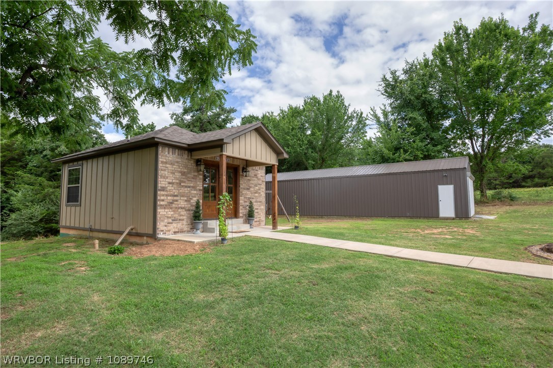 main property photo 45