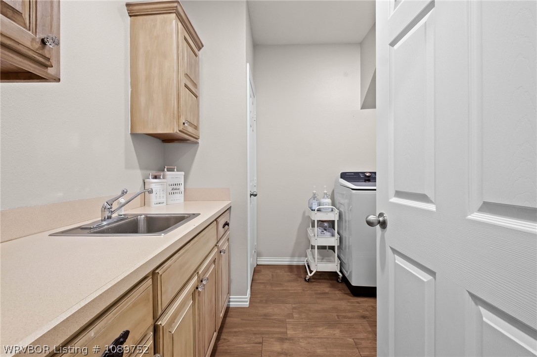 main property photo 25