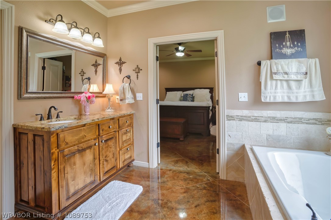 property viewer photo 24
