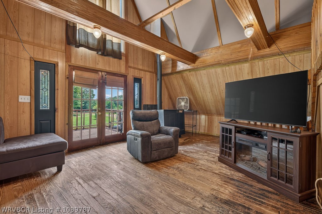 main property photo 8