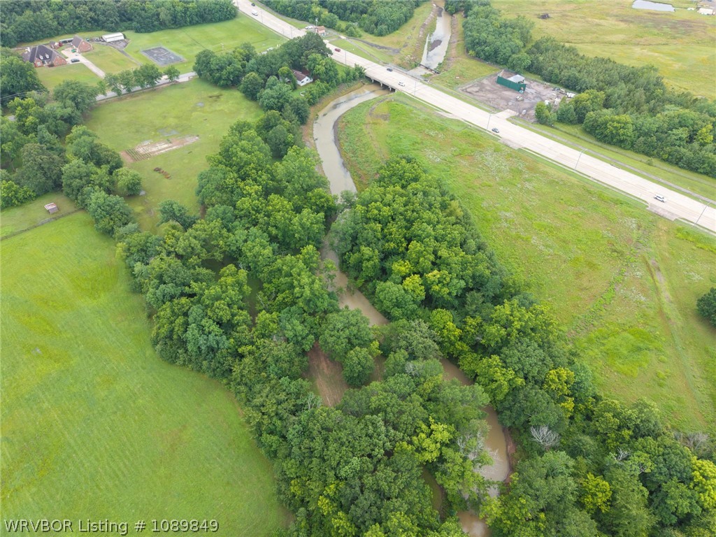 main property photo 15