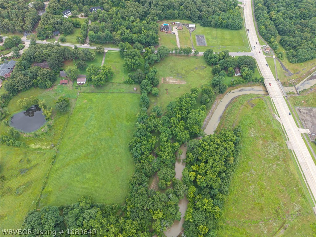 main property photo 4