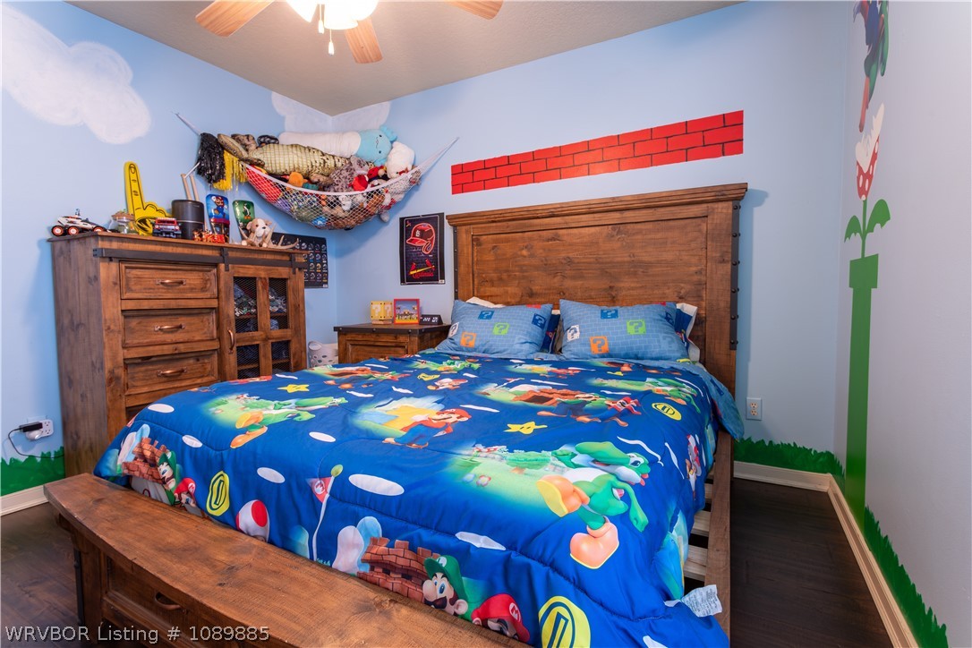 main property photo 28