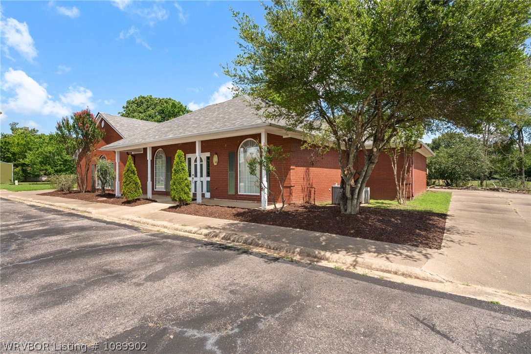 main property photo 4
