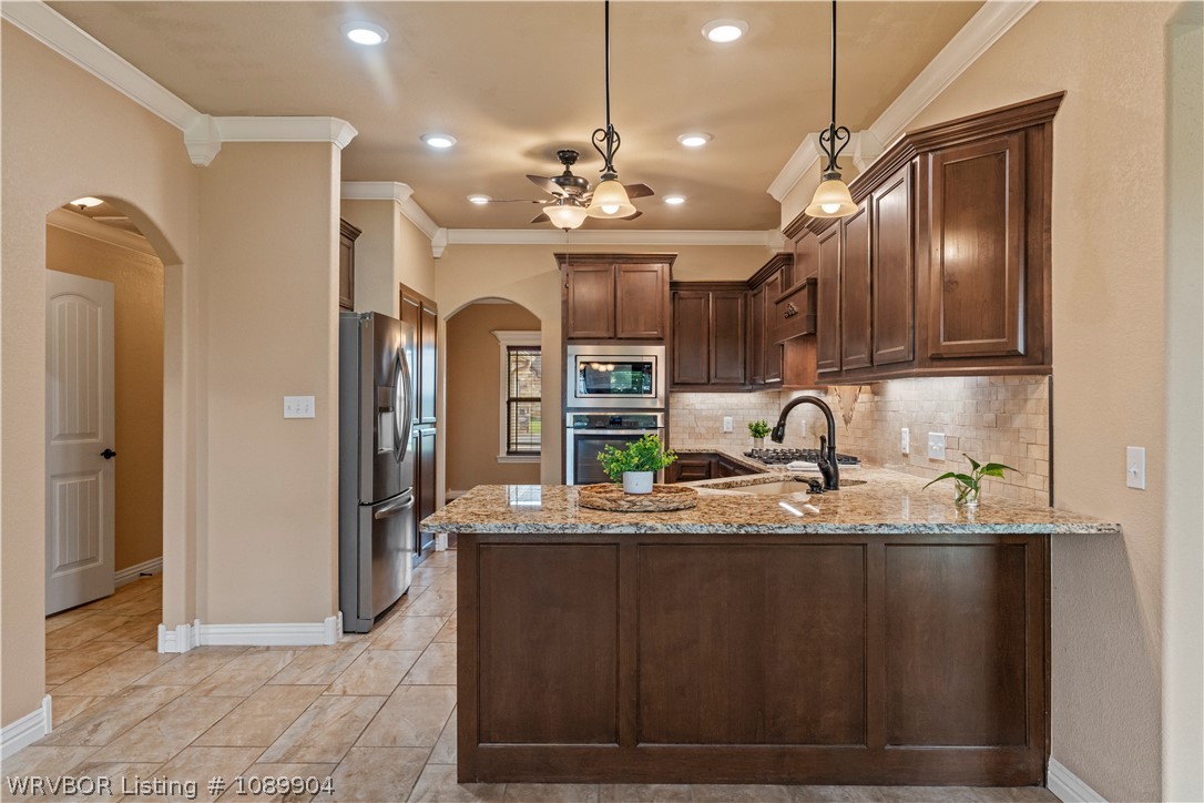 main property photo 6