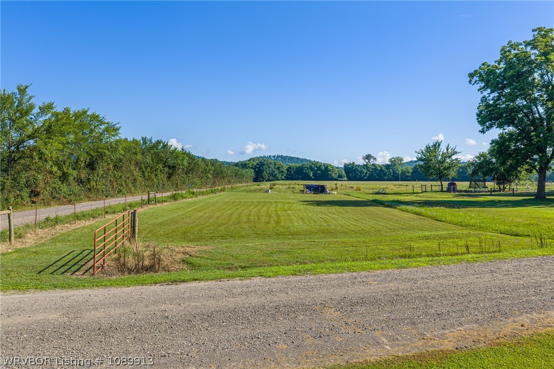 main property photo 40