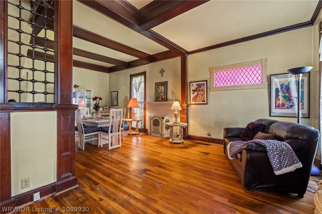 main property photo 9