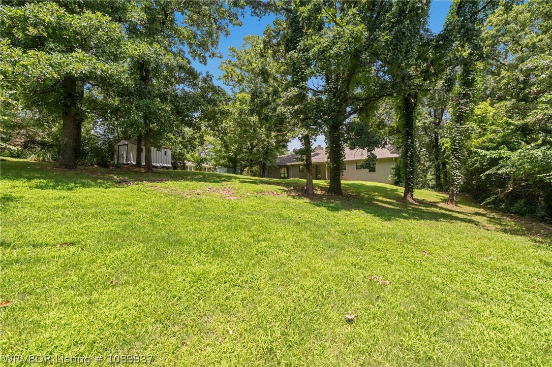 main property photo 25