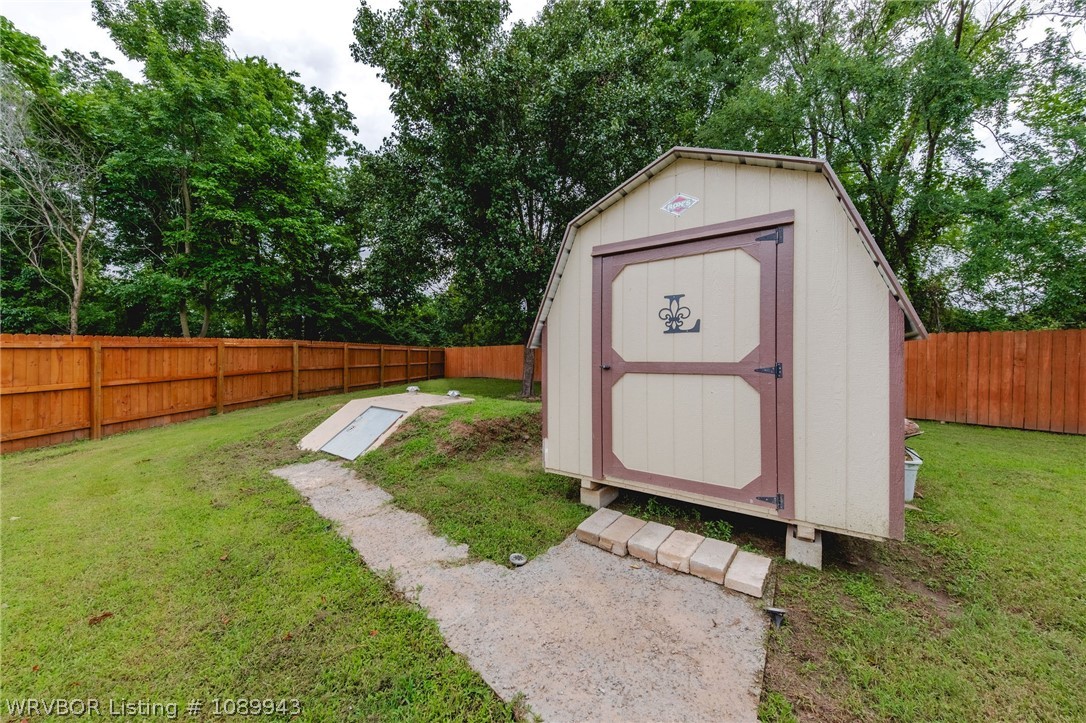 main property photo 34