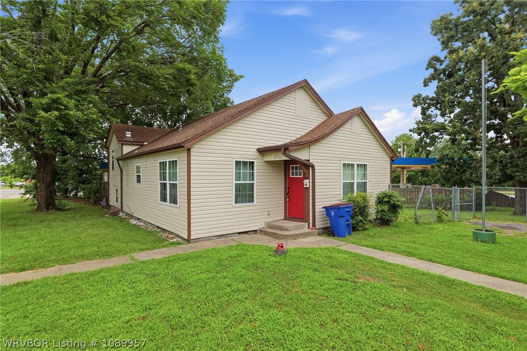 main property photo 20