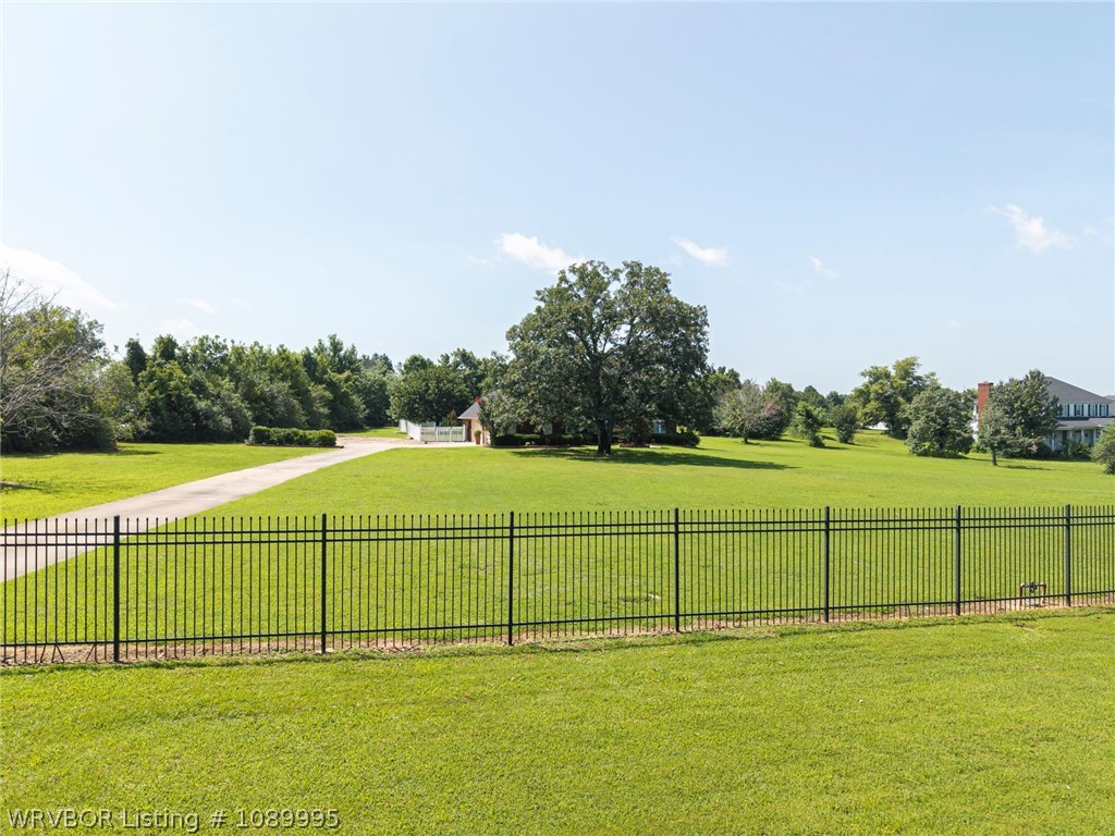 main property photo 5