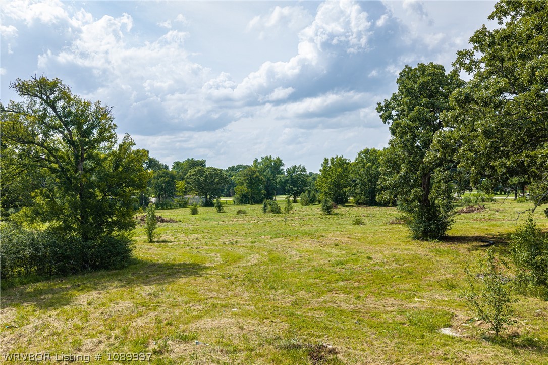 main property photo 28