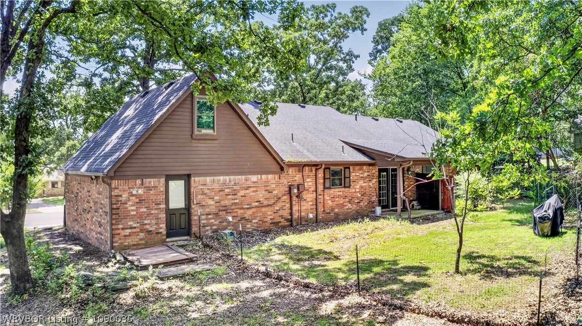 main property photo 33