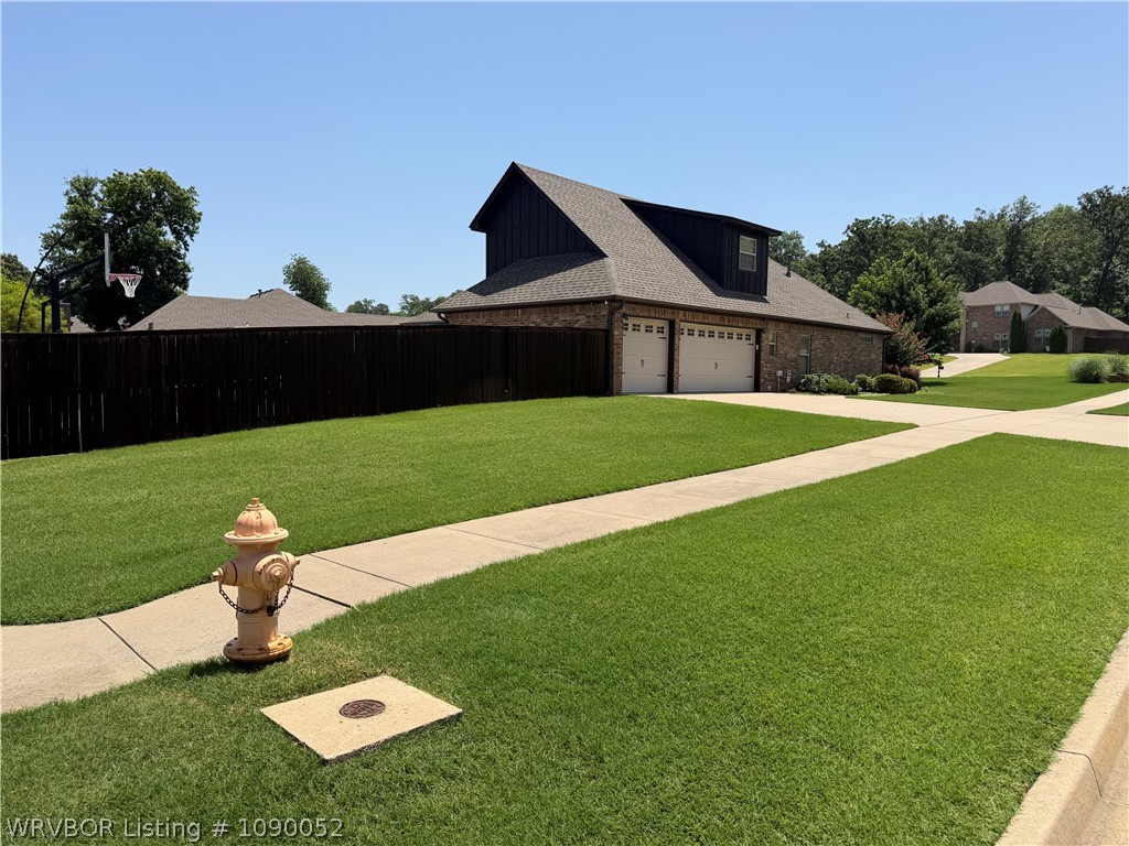 main property photo 4