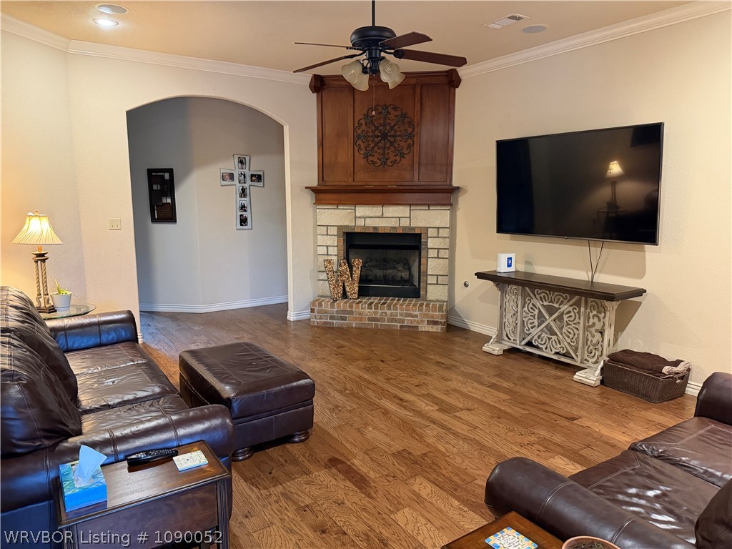 main property photo 6