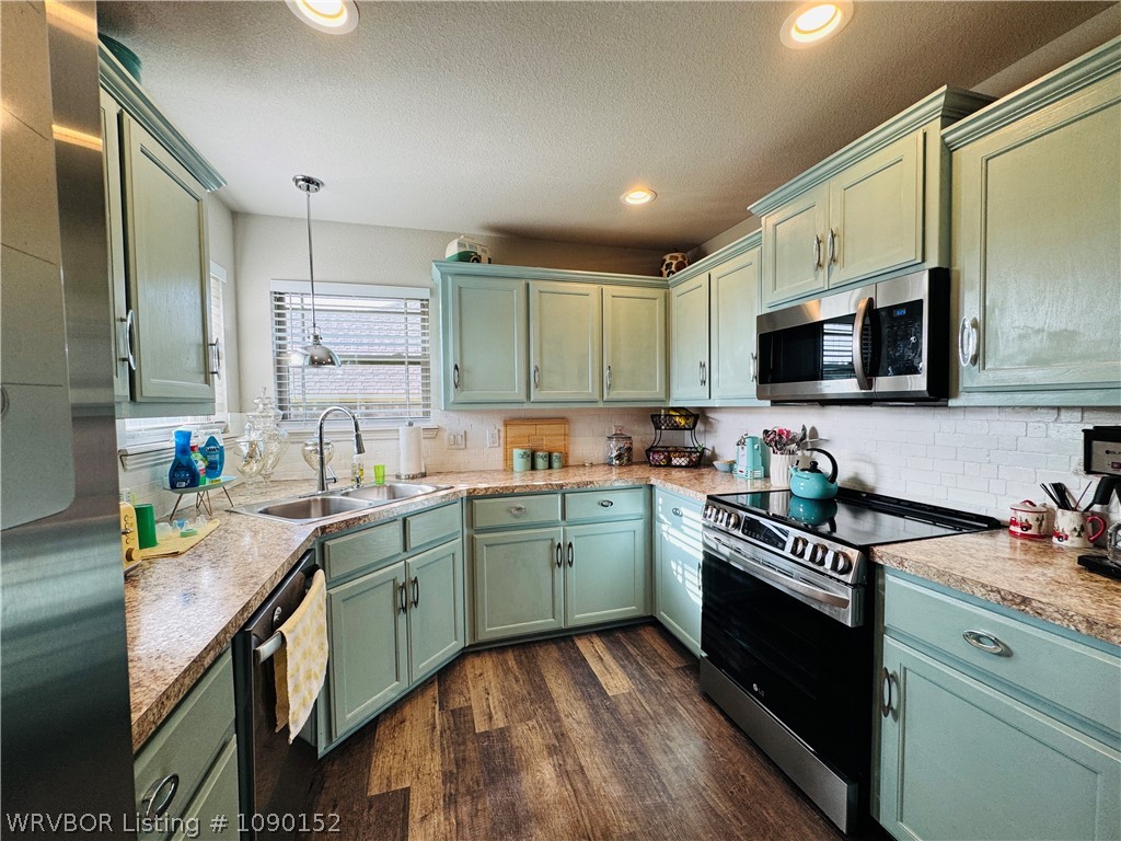 main property photo 7