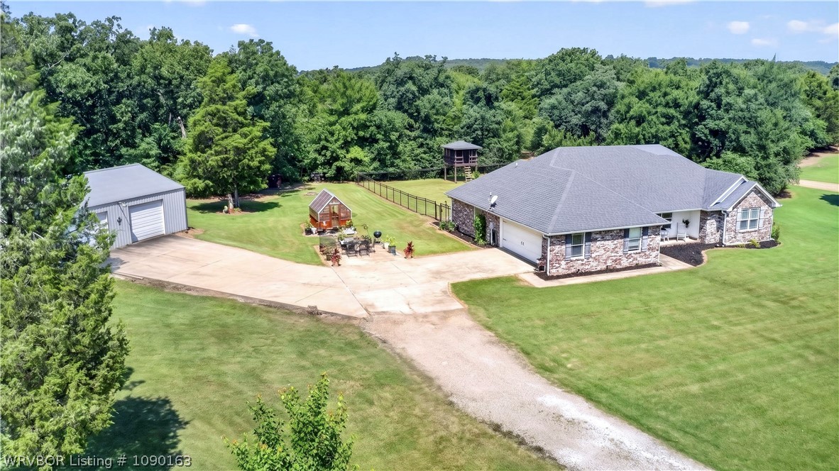 main property photo 9