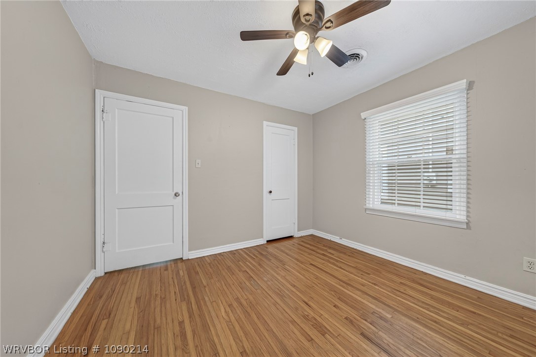 property viewer photo 15