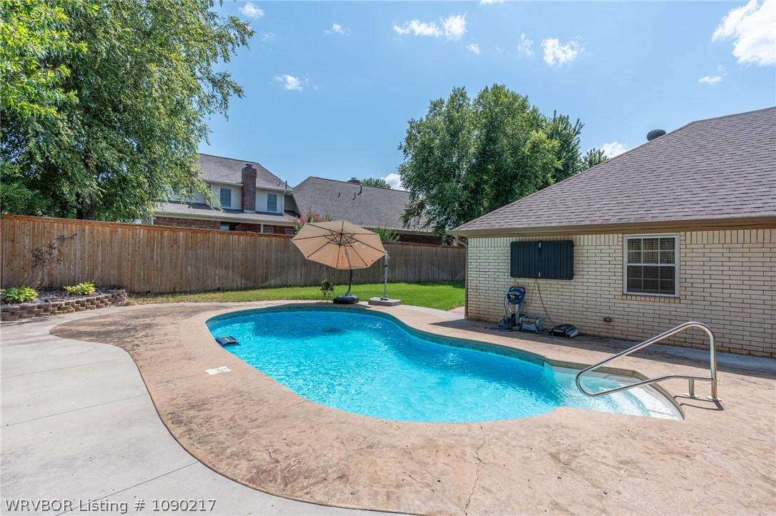 main property photo 15
