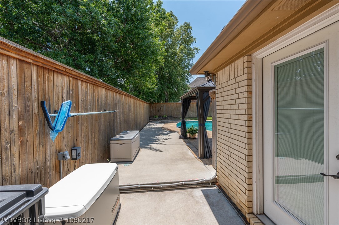main property photo 60