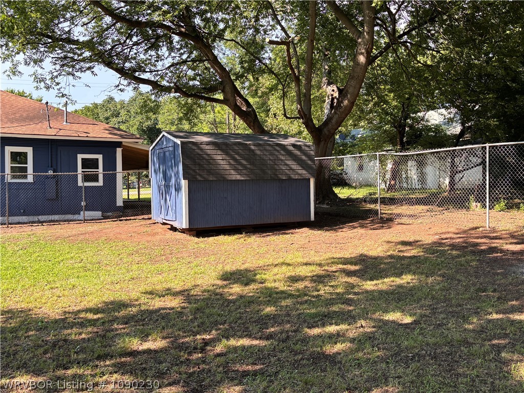 main property photo 50