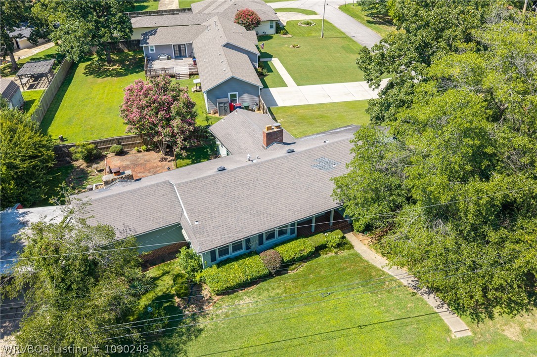 main property photo 50