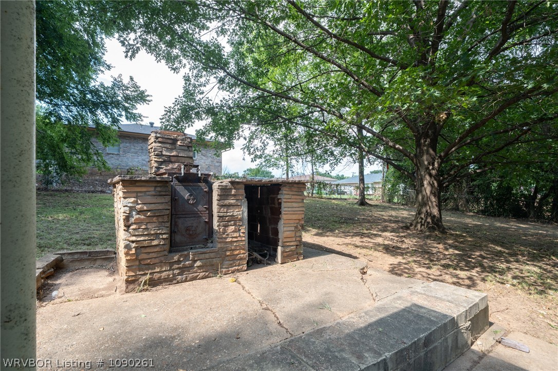 main property photo 23