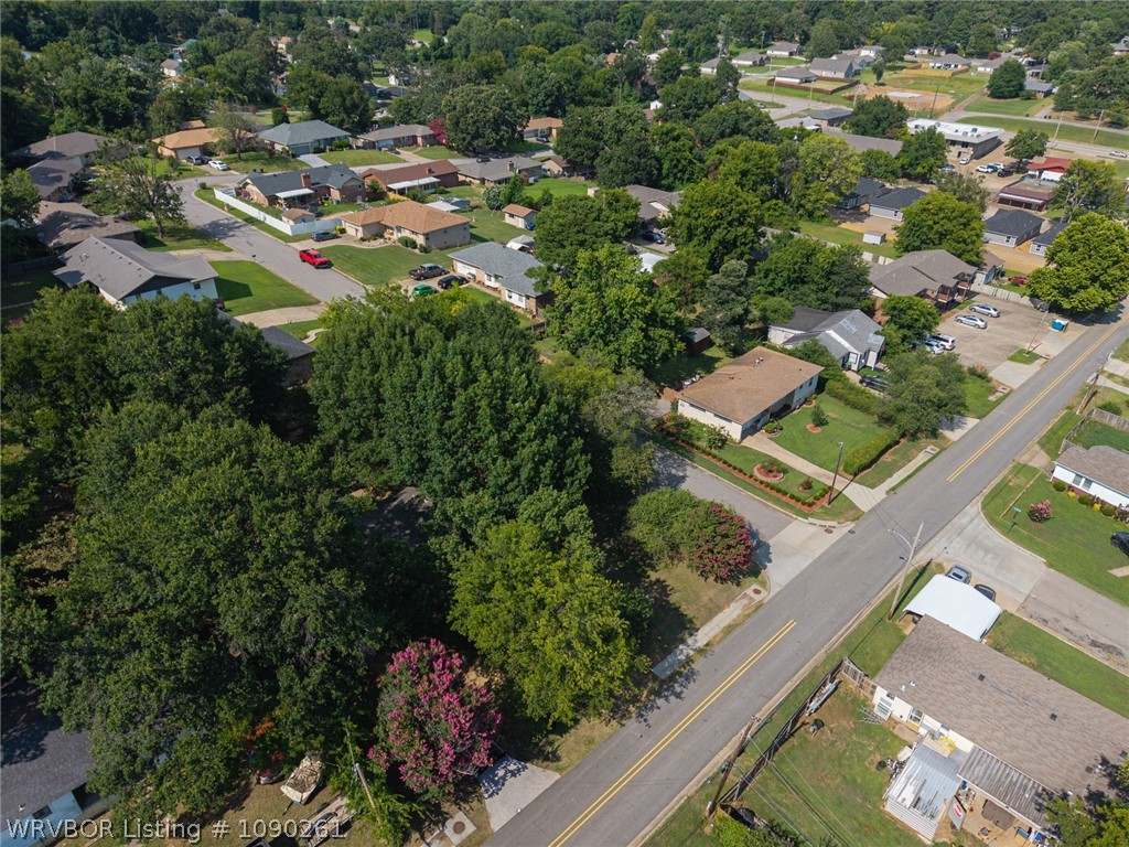 main property photo 36