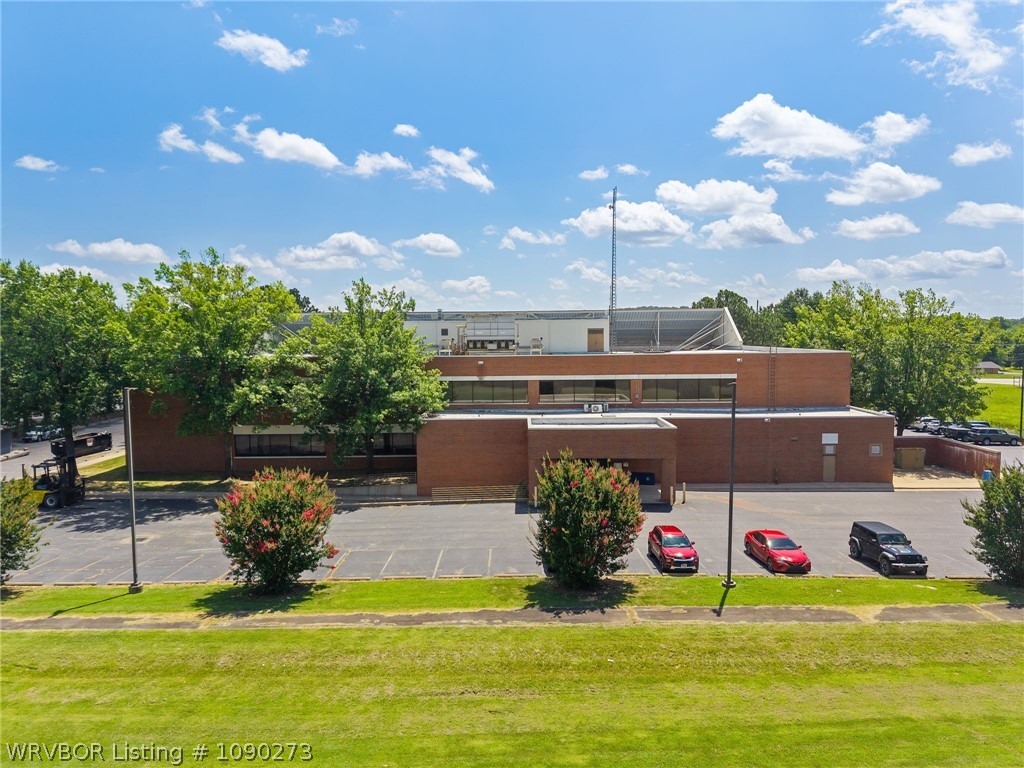 main property photo 19
