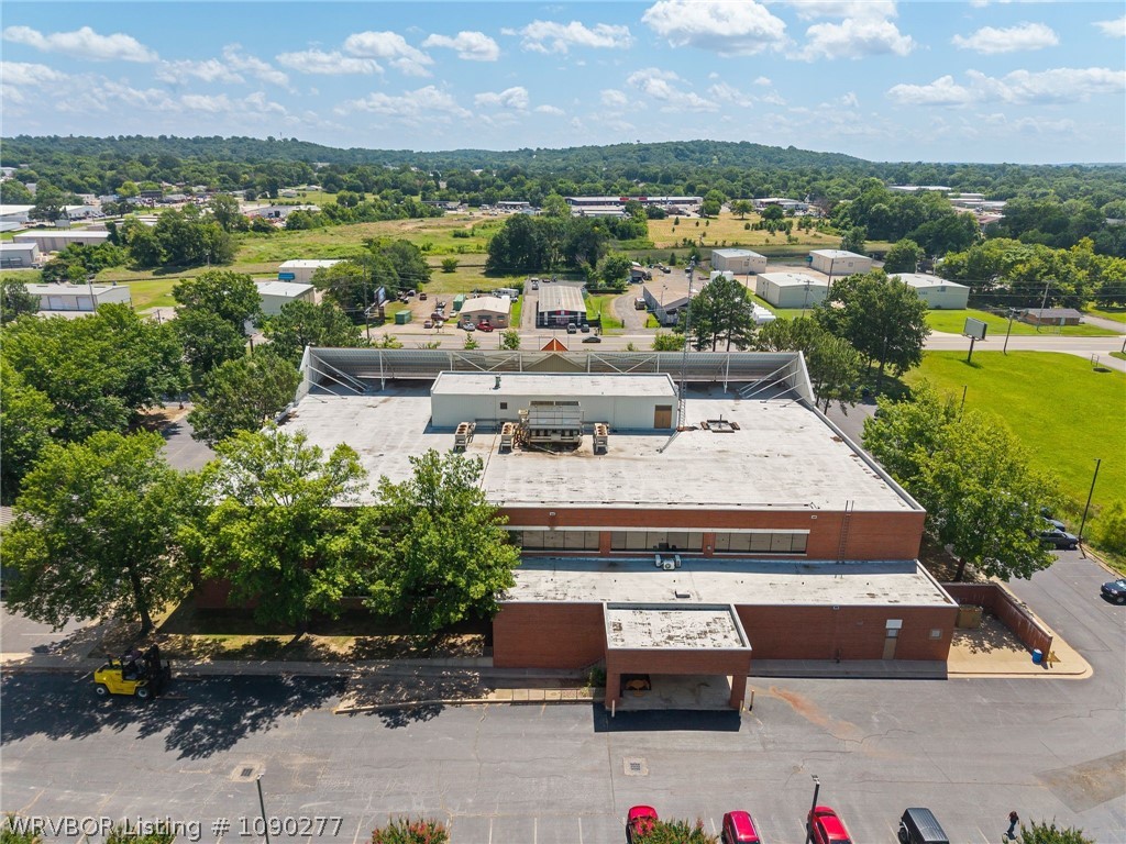 main property photo 18