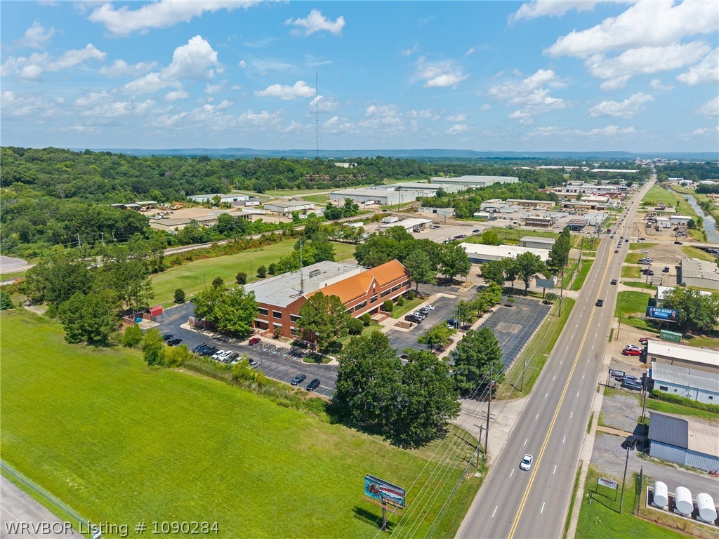 main property photo 14