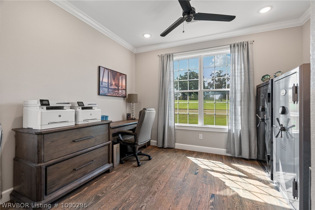 main property photo 35