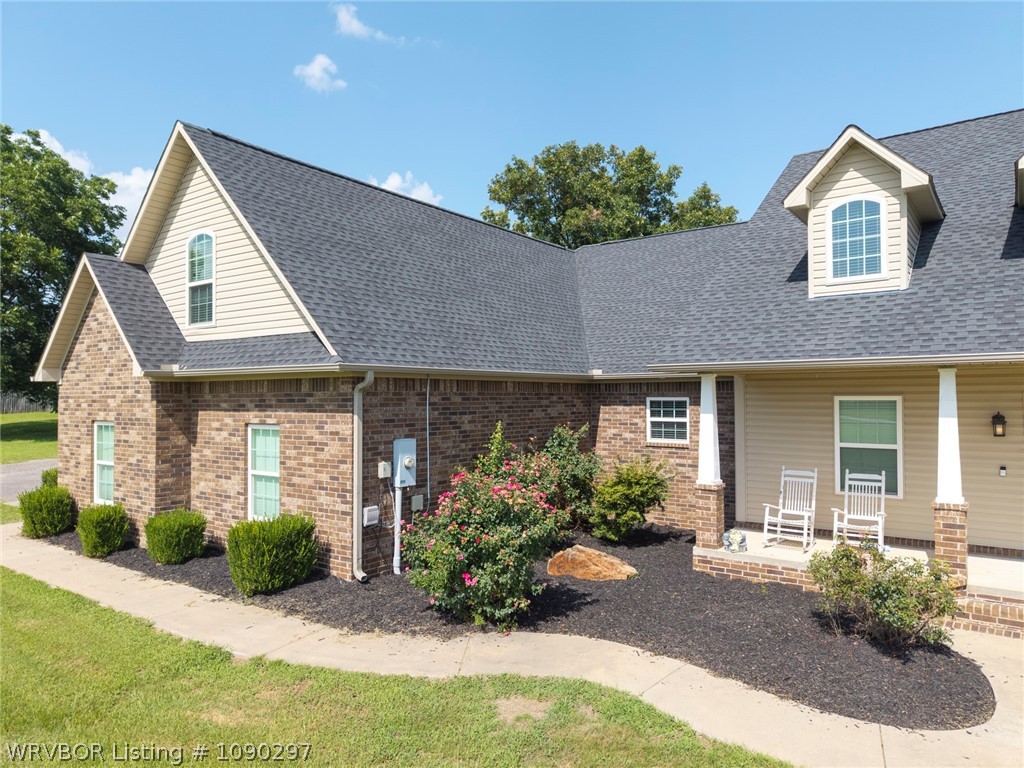 main property photo 4