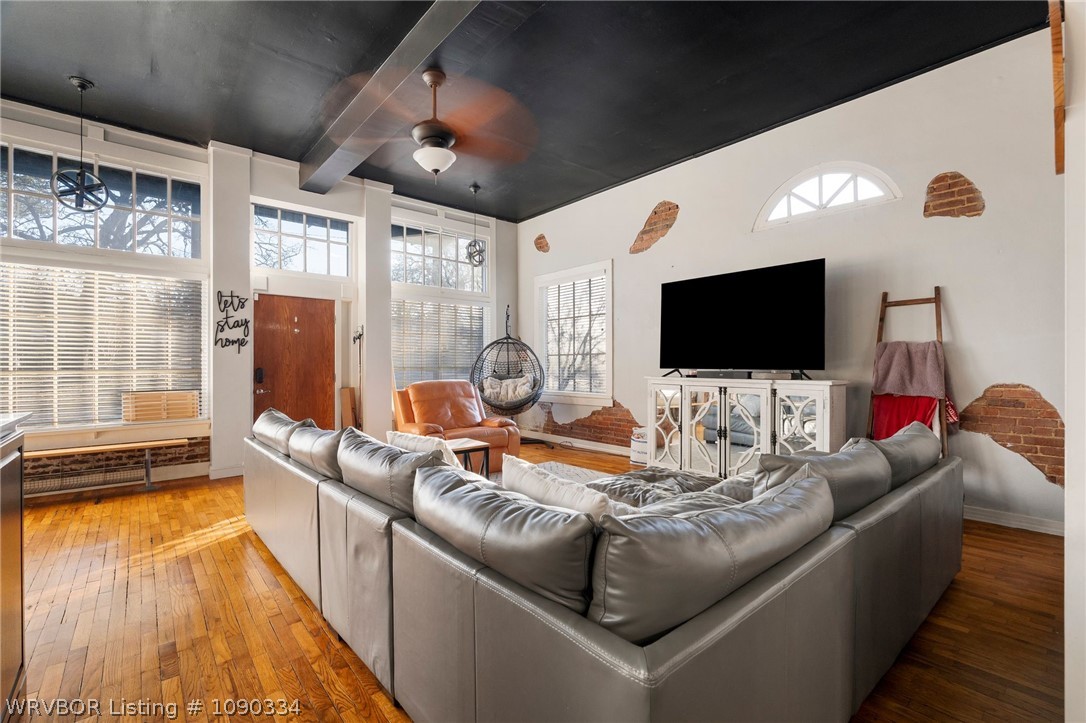 main property photo 12