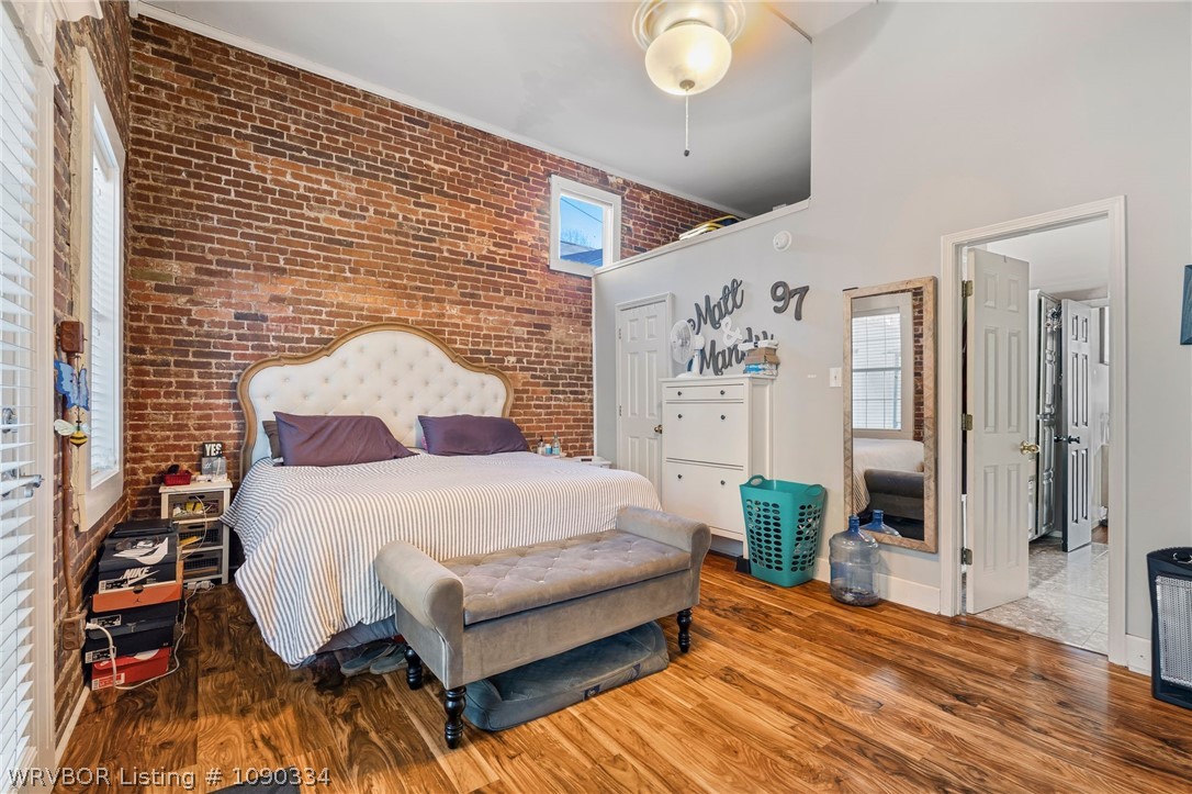 main property photo 27