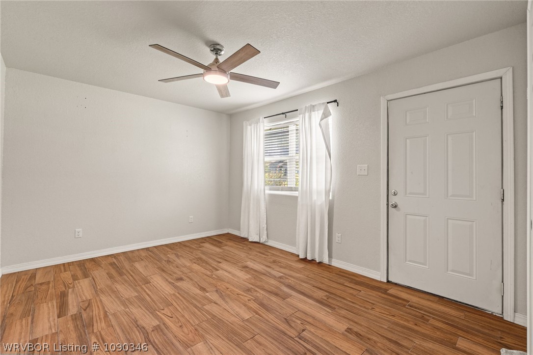 property viewer photo 1