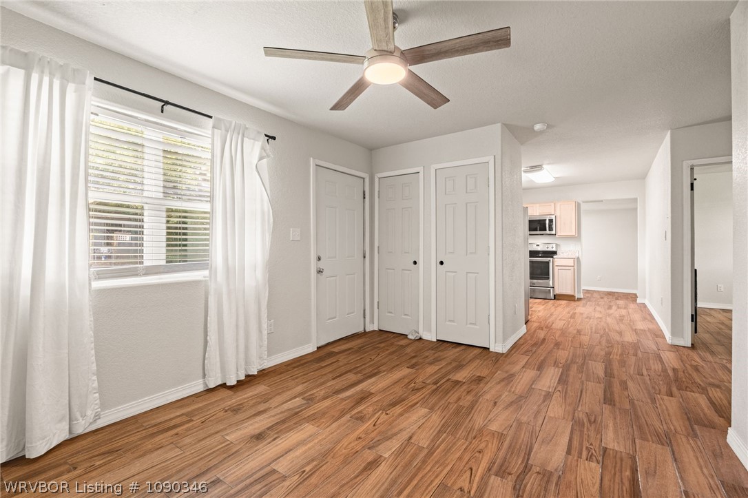 property viewer photo 2