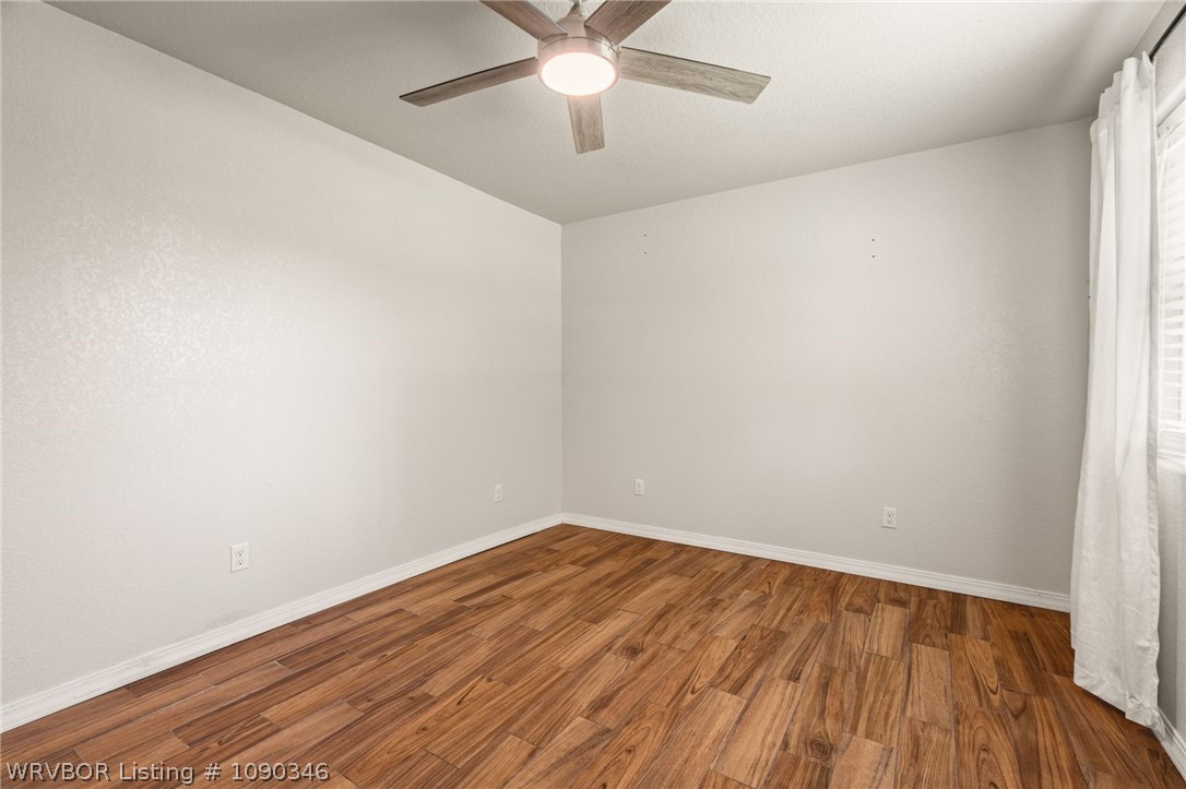 property viewer photo 3