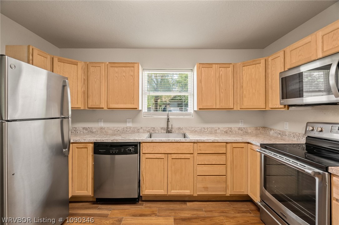 property viewer photo 4