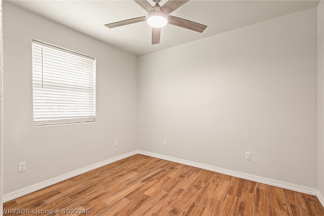 property viewer photo 7