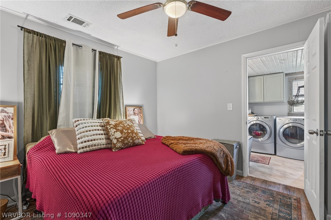 property viewer photo 16