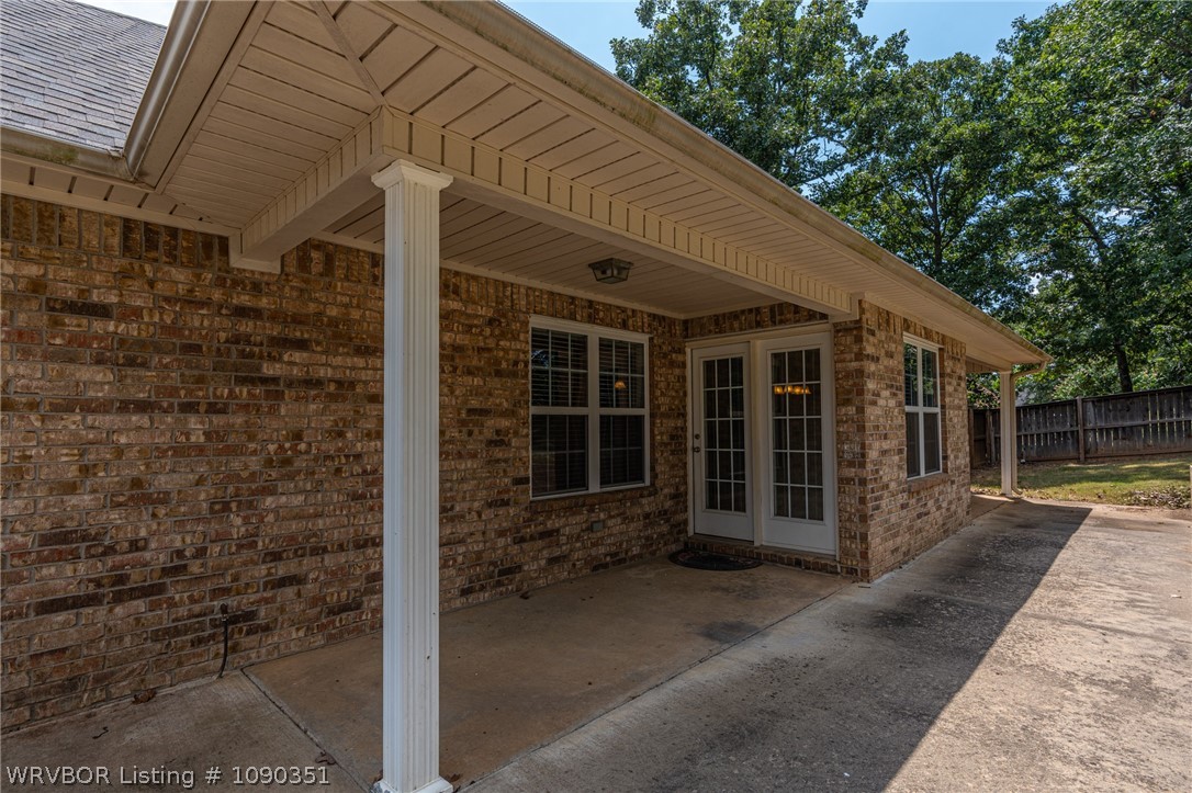 main property photo 13