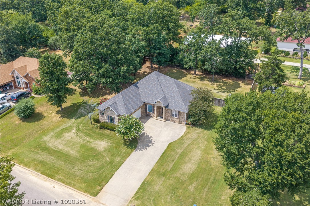 main property photo 17