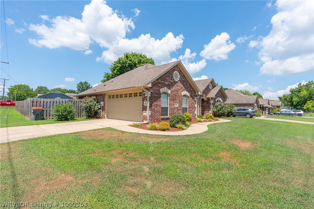 main property photo 4