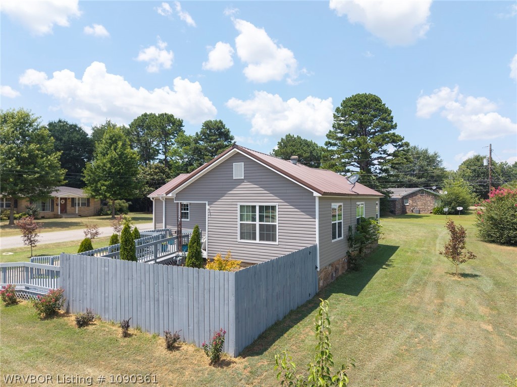 main property photo 13