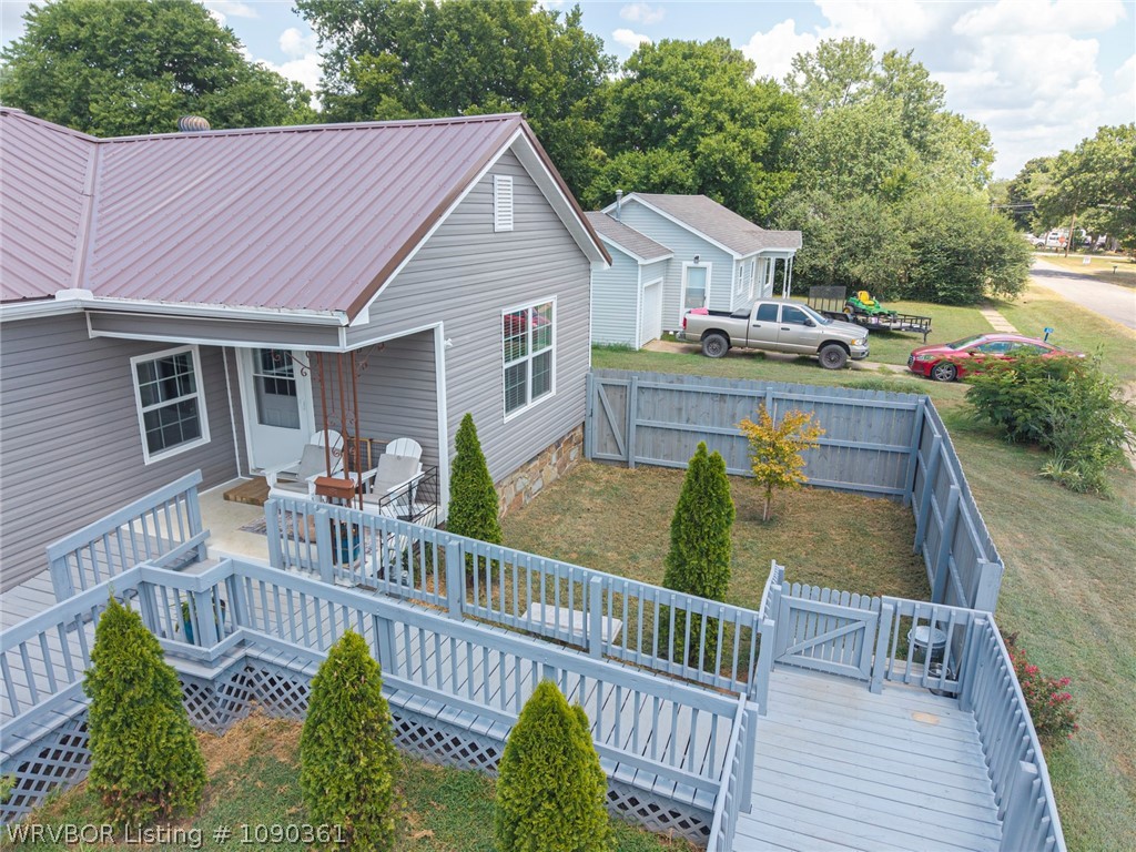 main property photo 17