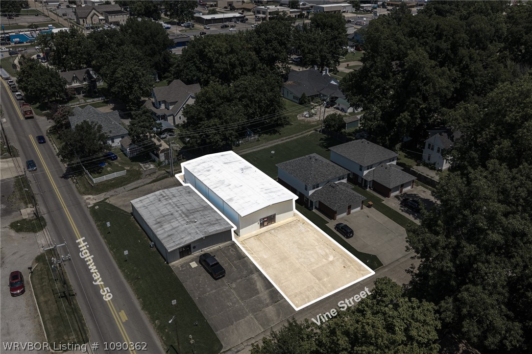 main property photo 13
