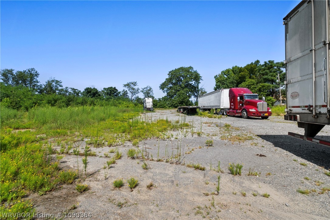 main property photo 10