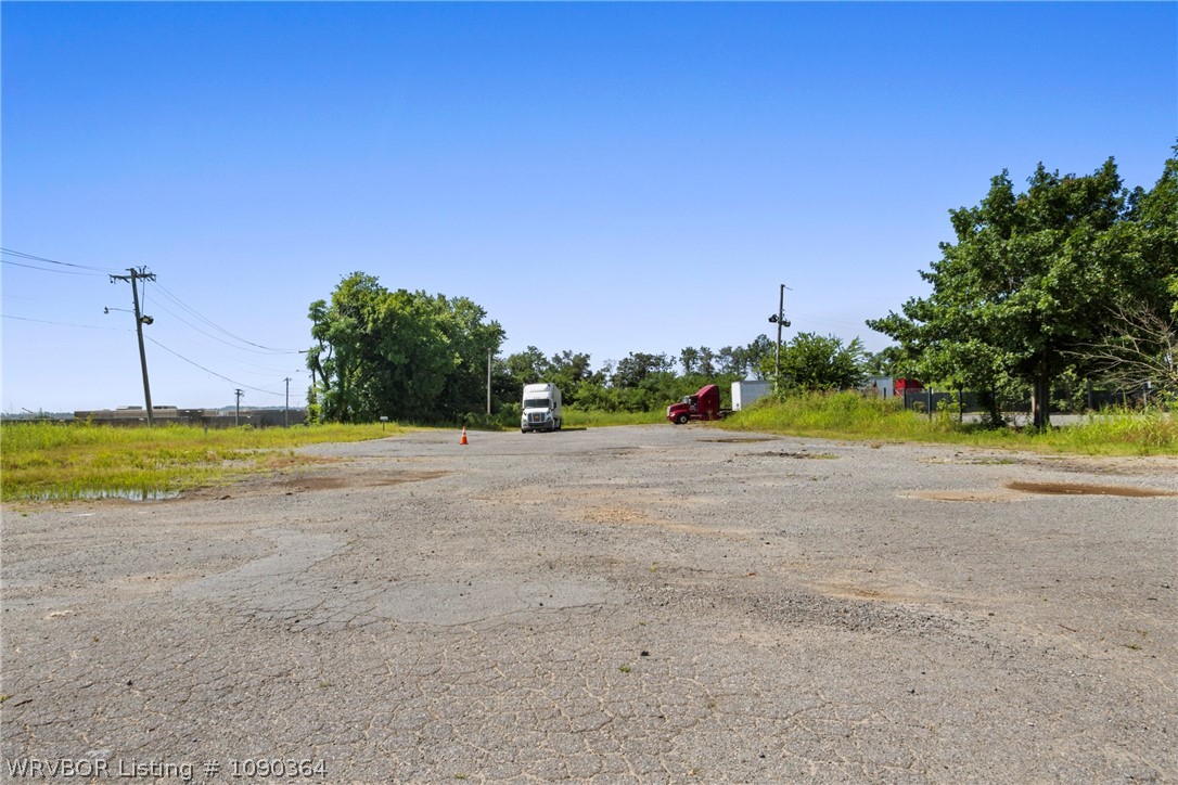 main property photo 12