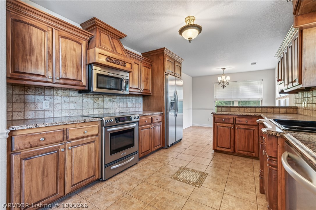 main property photo 6